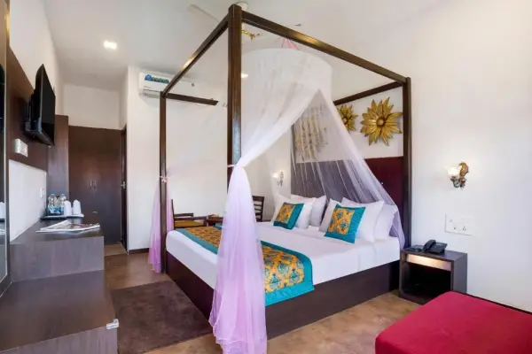 Aurum Resorts Morjim 7